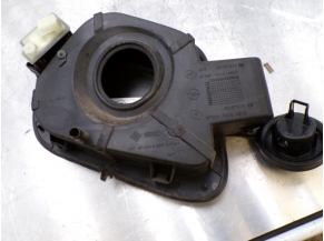 106645495-a3691951-c509-45d2-920e-cde89a83e88a-Piece-Trappe-dessence-OPEL-f60f230c9c1df3c1a5a423260ed6f82fbce3bc1d29cdc7f6ed699c72b426ab62_m.JPG 2