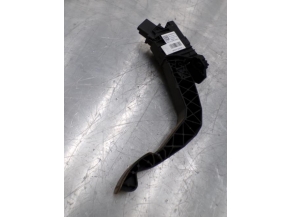 106645758-a2eca24a-9a33-4033-9bd9-8b69ccd36a73-Piece-Pedale-daccelerateur-OPEL-809aa23f5997f40114fc6f3b51e3709745134d3805b57d6a4631f17d7075a99c_m.JPG