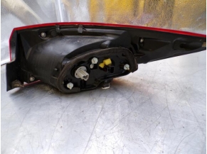 106059519-1fe91e5f-c249-4bac-b776-066d0345d8a8-Piece-106059519-Feu-arriere-principal-gauche-B45A51160B-MAZDA-3-3-PHASE-1-20i-16V-dcbe6d9f0525e4c1fe8182dda644a02fdbfd11cfaa3cd4530888870c3415fa50_m.JPG 2