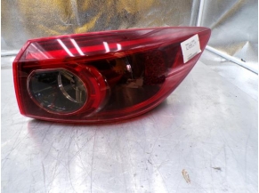 106059500-94b634e5-b0ab-4bb5-8aac-48d8cda67f36-Piece-106059500-Feu-arriere-principal-droit-B45A51150B-MAZDA-3-3-PHASE-1-20i-16V-e56317862cb5051d70d647c05aee8b318da60c692aa589c63ab6c04fd9aac0f4_m.JPG