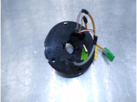 106060025-c3f73fc6-ea46-4023-9b10-819b4fc81498-Piece-106060025-Contacteur-tournant-1694641518-MERCEDES-CLASSE-C-203-PHASE-2-200-22-CDI-16V-TURBO-f48e7fcd96faccce066e19ef1bad2f389d82b965155799e5a4ad7728f34e5440_m.JPG