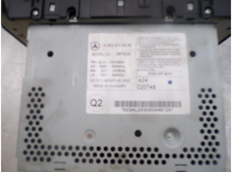 106060116-c8bdf4ee-f578-4dbb-a018-db80e3c33726-Piece-106060116-Autoradio-dorigine-2038704589-MERCEDES-CLASSE-C-203-PHASE-2-200-22-CDI-16V-TURBO-22b3a931f2a500f5390488d7f382dc899a8bfe9c3b812bf2433f548105f617d2_m.JPG