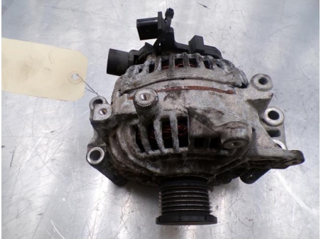 106060123-6a552b76-5621-46a8-9e3a-35c4d30ed01e-Piece-106060123-Alternateur-0141540702-MERCEDES-CLASSE-C-203-PHASE-2-200-22-CDI-16V-TURBO-9c2b0e019e9f6c6106d8beb1ace63f84d770de70cb0b09e676ae25dad6036a0d_m.JPG