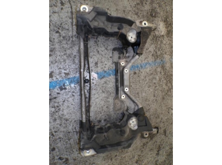 106695583-00f72ba1-4c18-4c4e-99f6-5914718e2a9c-Piece-Berceau-avant-MERCEDES-CLASSE-C-203-PHASE-2-200-22-CDI-16V-TURBO-ad2ab27857bbee5518796bd6b3678a9374fc1102a09b7bb70589d92ae1c9df7f_m.JPG