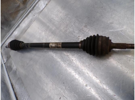 106703198-ca688426-0b44-4761-ad4e-462e477101a2-Piece-Cardan-droit-PEUGEOT-208-1-PHASE-2-12-VTI-12V-56c215f9b3ea89df1b99b29489562e0e6e96e3729ad0f7a46dbd21960e8e4190_m.JPG