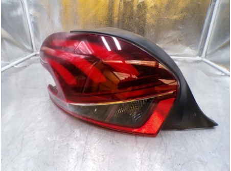 106703492-1245b583-db73-440c-9004-c17a39030a15-Piece-Feu-arriere-principal-gauche-PEUGEOT-e3d8d317c1f2e3528693216c2d2ba5c3635aecb51243e2557eb2b4c669ad15d1_m.JPG