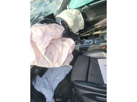 Vehicule-AUDI-A3%203%20LIMOUSINE%20PHASE%201-2016-aade3b03984af934c163acb1a2f4ce43fe294c96b4e987972adbdd8a246966ed_o.jpg