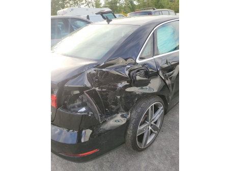 Vehicule-AUDI-A3%203%20LIMOUSINE%20PHASE%201-2016-e3d6275860e488d3df597b2740812ed2ce837a4e48d4f8fbedea86932a5c7924_o.jpg