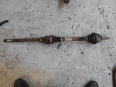 Piece-Cardan-droit-(transmission)-PEUGEOT-3008-Access-Diesel-b2c978f66a7843462933992e5576e2b1683428235e4095876f6d71ecc659e429.JPG