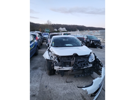 Vehicule-RENAULT-MEGANE%203%20PHASE%203%20COUPE-2016-0a513f006c722e0d1f5d71b38e1a30a6fe3123e06a4dbe580f89b1d1a3666a39_o.jpg