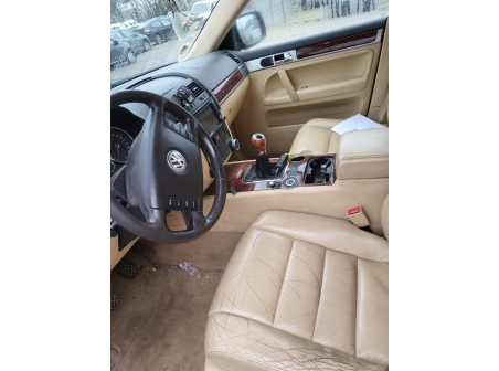 Vehicule-VOLKSWAGEN-TOUAREG%201%20PHASE%201-2006-7acc65cdee611b70e23bb42b3dc74ea20d4f2acb6862801e455d63530abd3ba0_o.jpg