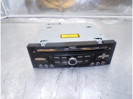 106132839-d4e9a2a5-f09c-4d30-a6fe-4031c4e6e450-Piece-106132839-Autoradio-dorigine-PEUGEOT-5008-1-PHASE-1-20-HDI-16V-TURBO-a9d4c0b0ae53d3056d0690f8cb76a773bdabf2e2dd00bf3c48aa8304cd4a2328_m.JPG