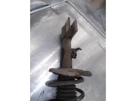106709741-5f0ff243-a271-44b8-b127-a032f4647361-Piece-Amortisseur-avant-droit-PEUGEOT-5008-1-PHASE-1-20-HDI-16V-TURBO-e3f6112d273cbadbafa75bdd8760fa82c0df98ef76bea2d416b70bb30006220b_m.JPG