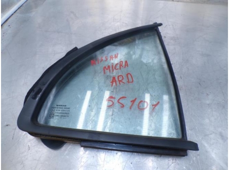 106854594-49701bd2-ff21-46c3-95a7-7ccc43c63864-Piece-Custode-arriere-droit-NISSAN-436c380e25abd88e761f90bbbb754d05aa6801900b55ade71054f32e0abb31ed_m.JPG
