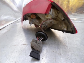 106863550-774dda20-6d19-4e06-811e-6d84825e724b-Piece-Feu-arriere-principal-gauche-SKODA-36666ff48563e937abda11288570b8036cd3fdb40629f1c70b6a75d827694cc4_m.JPG 2