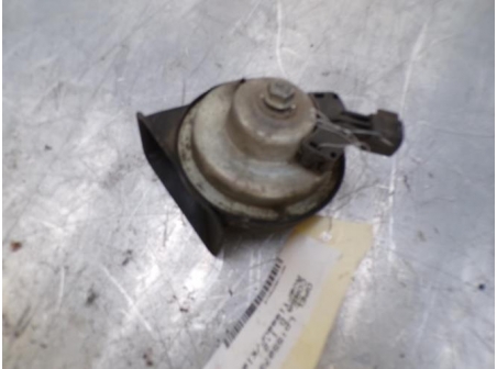 105772419-b703207c-1d56-429c-9a93-edec1b9cfbd0-Piece-105772419-Avertisseur-Klaxon-13474460-OPEL-CORSA-D-3fae4ed29c39c22feb6b6b4c61984483cc660ae6903cc13db765993748604534_m.JPG