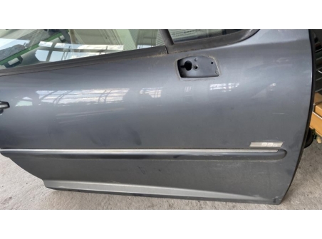 106817430-7b7030a9-fa97-4465-9518-53f117db7e43-Piece-Porte-avant-droit-9004AR-PEUGEOT-207-PHASE-2-591b5d1ae5fe1e1f49d2bb810bddc9ee54007a129476527903fdd34f54f7bfaa_m.jpg