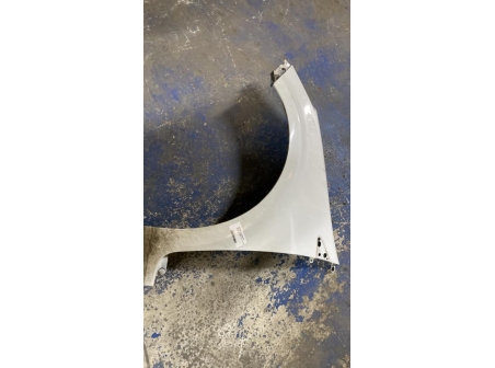 106926776-8df40903-a81a-414b-9a86-70cf25b1456e-Piece-Aile-avant-gauche-631014270R-RENAULT-CLIO-3-PHASE-2-02b6442be424a032d67e32c504638398760d5bba284bf3f1c2b2634a5caa2e1f_m.jpg