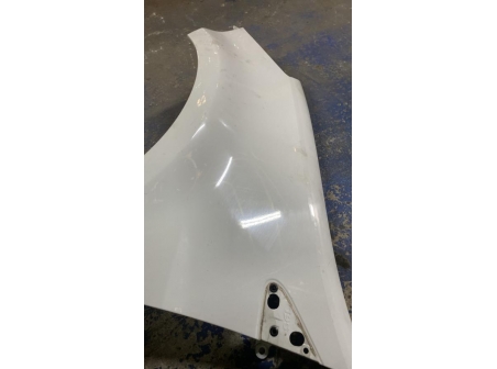 106926776-1fda7eb9-1d45-416c-a129-ad0794fec44f-Piece-Aile-avant-gauche-631014270R-RENAULT-CLIO-3-PHASE-2-a4dc5940ddabd8384097d4f37b6fba34c181053a8bab05818b35e34d3666a57e_m.jpg