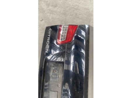 106939959-1b6550db-01f0-4572-8db0-43da4306478b-Hayon-arriere-860694-CITROEN-C5-2-fea005d209a7897dede5c57054ca9f76dfa9dc9a59fb4013a26bfdb697f029cf_m.jpg