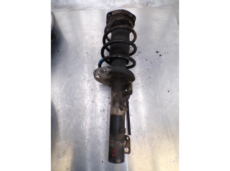 106945979-f8b2814a-a825-4da6-bbfb-abd4c4a28dc5-Piece-Amortisseur-avant-gauche-VOLKSWAGEN-c9f64a9cd4ecf37c4816b3c641adcbba1bbbb10dc1164675f25602c5b26f9151_m.JPG