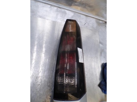 106134842-a811d85d-1eca-4b71-9a84-afbf4127ff33-Piece-106134842-Feu-arriere-principal-droit-93187880-OPEL-MERIVA-A-PHASE-2-17-CDTI-16V-TURBO-60b9a53c1576eedb2d94b2633bfc6815bfe6d5719b4267e724cb407ec9c3bc1a_m.JPG