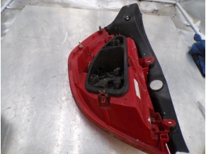 106985547-c2a6910e-2567-4833-ad1d-ebf5a98d59b5-Piece-Feu-arriere-principal-droit-RENAULT-41a2cd7ac1e516412feefd9d041d7994740f1310a3b34e935ec876a1d8c4a375_m.JPG 2