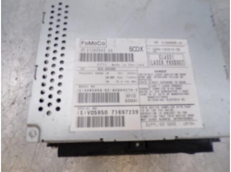 107011964-9ff18d39-ab0f-4bab-b196-57bca3f1922f-Piece-Autoradio-dorigine-VOLVO-S-80-2-PHASE-1-24-D5-20V-L5-TURBO-4X4-63c5a3e73225483bc42a0739d23af336d885d6d4cf548eed84b794c4da259d7a_m.JPG