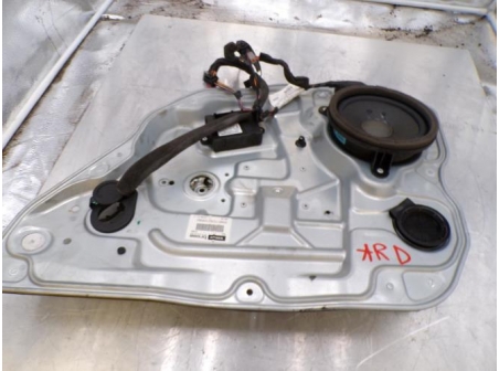 107012286-455dd2a3-cb40-4fe5-bffd-9207c8c614dc-Piece-Mecanisme-de-leve-vitre-electrique-arriere-droit-VOLVO-a73aa803424757cbcf405ca07f45299351baac8beb4812e70fa3586e9ba16099_m.JPG