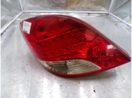 106817416-3b0cceb5-e131-42c9-b49f-c651692e0f68-Piece-106817416-Feu-arriere-principal-gauche-6350HQ-PEUGEOT-207-PHASE-2-16-HDI-16V-TURBO-c7ec40b0a9f196068ae3af9c2400a61f756afe12081422343ad1c83d00efa949_m.JPG