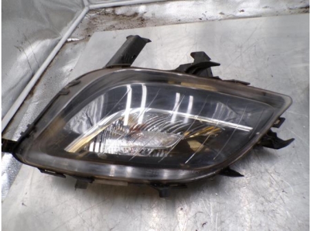 107066750-eb17ba69-1177-499c-8b25-b13c8201a31c-Piece-Anti-brouillard-gauche-OPEL-c46831ecdb9fa11523af24c16532f1c04b39c6ae11b7137d0257105248270d57_m.JPG