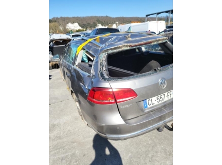 Vehicule-VOLKSWAGEN-PASSAT%206%20BREAK-2012-d07952ebc03b280fe996bbb96975ca428b529e5c1757075028eae1f2c417aa67_m.jpg