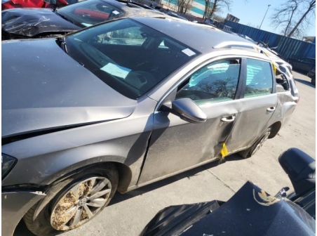 Vehicule-VOLKSWAGEN-PASSAT%206%20BREAK-2012-01725087ac7b0109b8d4fdb235129146722b51ef7347d62125b41ec7e5409105_m.jpg