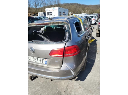 Vehicule-VOLKSWAGEN-PASSAT%206%20BREAK-2012-19b425e8845e90f5b4b334d15503ba73c2d939f5b53e868ea930dfc2db9c5f57_m.jpg