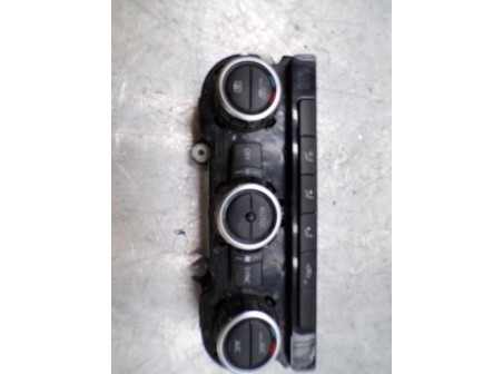 106083638-d07b5113-3786-4d9d-bec9-9df4ac68e4a0-Piece-106083638-Commande-chauffage-3AA907044CJZJU-VOLKSWAGEN-PASSAT-6-BREAK-16-TDI-16V-TURBO-31b7d2f9a120eb5f03b2184fa27fa94c37d30317486052821fab441a9337feb7_m.JPG