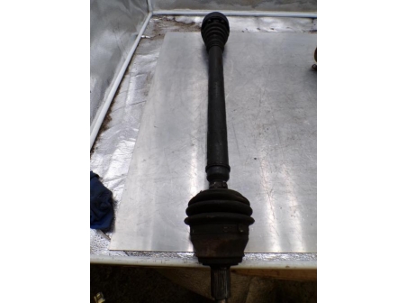 107079901-cc46fa5b-646b-49ce-a67c-470fe8b69fd6-Piece-Cardan-droit-VOLKSWAGEN-e1e6390a8bba29116954c3805f6c4bb4cf4f8e5b6d3ecfbffadadbf726570e28_m.JPG