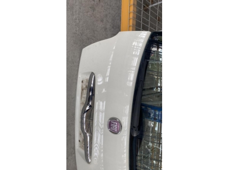 107224319-f305f332-f9b8-4c8c-a278-f82655b5f3a1-Hayon-arriere-0000052056197-FIAT-500-2-PHASE-1-b7c0351f1b3136d4e06dec832a8459d2ce2072082f38fe3eecf83057f179d547_m.jpg
