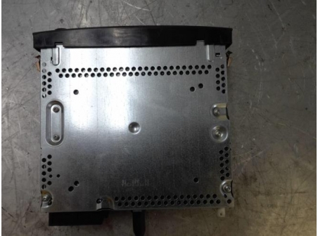 107233901-33b9a8cd-4753-4ed5-a90b-2b6fe279a962-Piece-107233901-Autoradio-dorigine-PEUGEOT-207-PHASE-2-16-HDI-16V-TURBO-2330340ffa90454164c3b81f090c24620d8bc572610b6e8a6632d55f37a66480_m.jpg