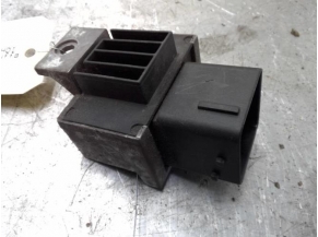 107234309-7c66e5d8-2e6f-48b1-9d9f-0324114bc156-Piece-107234309-Boitier-de-prechauffage-CITROEN-C4-PICASSO-1-16-HDI-8V-TURBO-bb29b92f6f0beb295cbf05fd38d53a82914dc63ee170ce93e90f84ba4a935155_m.jpg 2