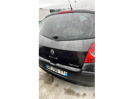 Vehicule-RENAULT-CLIO%203%20PHASE%201-2006-5bda1bc9468daf040dfc303af923a6c07fbdab192a9303e69699093c0435858f_m.jpg