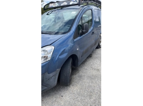 Vehicule-PEUGEOT-PARTNER%20-2010-5bc905026d63459d963a7e56dc0f7bd2f2cc949db7c7a11079905f9b456e066d_m.jpg 2