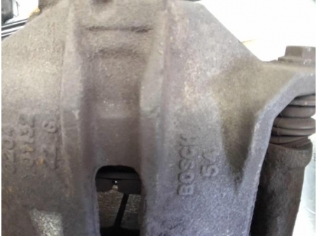 106817768-311dd0e0-9ea1-41b1-a174-9efa93c0dba9-Piece-106817768-Etrier-avant-droit-1617292180-PEUGEOT-207-PHASE-2-16-HDI-16V-TURBO-6e2f857f6476b1bdce4f8250d03635e1855fb7e68c615f3b9538f379b6776304_m.jpg