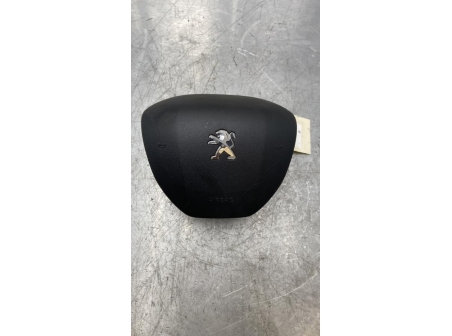 107248871-8cfe15fe-3df1-49ef-93aa-ff639b6864a9-Piece-Air-bag-conducteur-PEUGEOT-2008-1-PHASE-1-16770af8f73a780f2590b9d72d74e1614a9d0268f29e6faf157358c26ccaf174_m.jpg