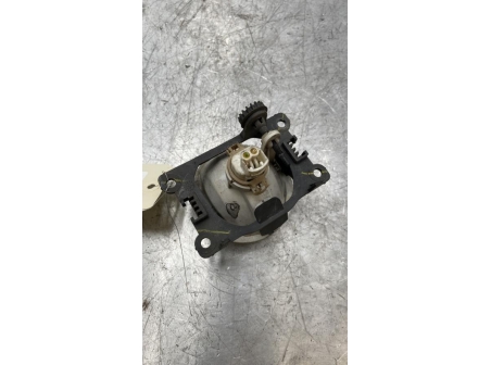 107249450-7f49feee-424b-4539-91eb-fb7650d7c30a-Piece-Anti-brouillard-droit-feux-PEUGEOT-2008-1-PHASE-1-e15c4fe233c47e8cf48a93e1dad08ab23cc379fc25d3f48b4fe92fb9ea1d6cb7_m.jpg
