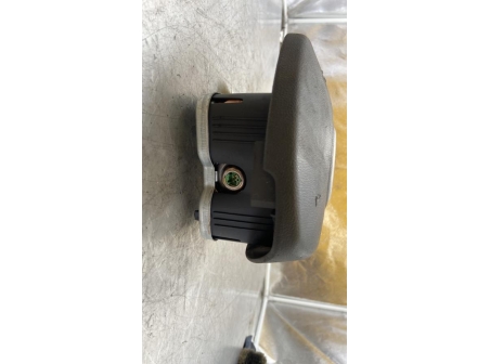 107249626-0375d759-f1eb-4d81-81ba-aafaab388311-Piece-Air-bag-conducteur-RENAULT-CLIO-3-PHASE-2-67c555297e6625823b333b43f799842ce8813dbb865856d165fc0c3f0cf3dc62_m.jpg