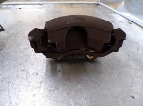 107368804-c546911f-d7fa-4b29-838f-d8863189af57-Piece-107368804-Etrier-avant-gauche-PEUGEOT-2008-1-PHASE-1-16-BLUE-HDI-8V-TURBO-c40a4ac10ad8754da79a003550fd26e1606c95f353f61f5a8c4b877925611118_m.JPG 2