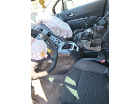 Vehicule-PEUGEOT-5008%201%20PHASE%202-2014-a7f2f60599c8d5e8788bcf0c85fa7fe2c7d349cc0938b5ee5059d7a6d104411a_m.jpg