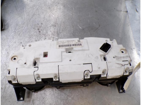 107366727-4dbdaa10-db37-4a2d-8853-4e07ae6b2a18-Piece-107366727-Compteur-CITROEN-C5-2-20-HDI-16V-TURBO-978af3fb7aa736722cb6264b7170716f3282eb3f0db8aa28ef9f885f01524a0e_m.JPG