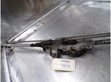 107370847-646a1e37-5def-457d-8249-58f1e32bb8ad-Piece-107370847-Moteur-essuie-glace-avant-OPEL-ASTRA-J-PHASE-1-17-CDTI-16V-TURBO-fb995bc2a0a57754004f720d62f41ded81592cff719dc1a8e5b2d07542123f66_m.JPG