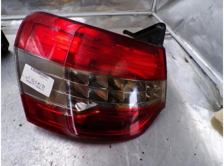 107366848-1c437f7c-7a79-4c2b-b8e8-7992eb30ed6d-Piece-107366848-Feu-arriere-principal-gauche-CITROEN-C5-2-20-HDI-16V-TURBO-8449dde7abb6db947ed141756392b3711aebc88cbea2eaac8aa6305dd4d28d11_m.JPG